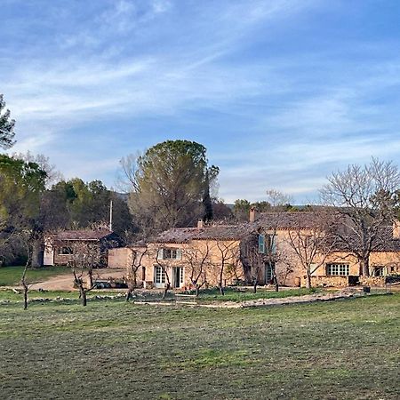 Charmant Appartement Independant Au Sein D'Un Mas Provencal Aups Esterno foto